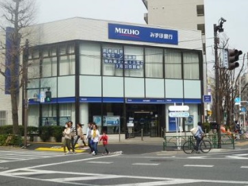 ソレイユ阿佐ヶ谷 銀行：みずほ銀行 阿佐ヶ谷支店　446m