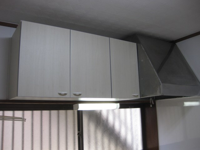 佐藤コーポ キッチン収納棚新規交換.jpg